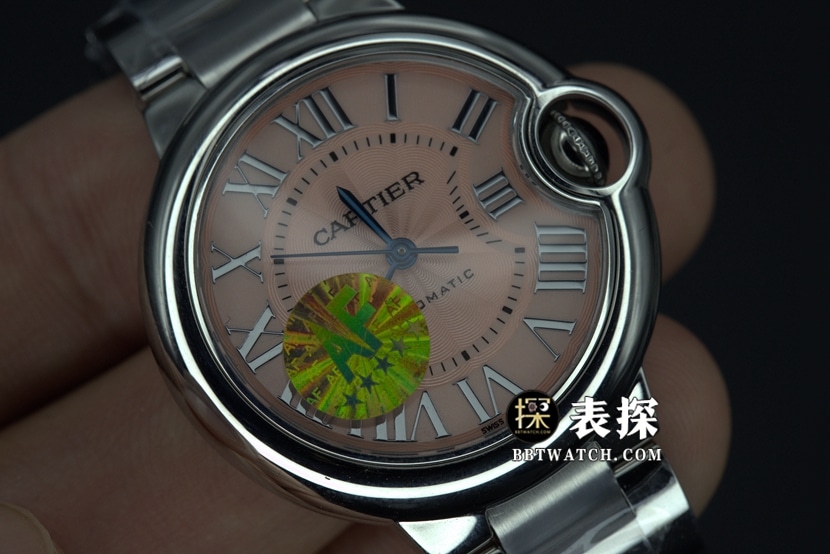 AF厂卡地亚蓝气球顶级一比一高仿手表女士粉盘蓝针钢带款图片及价格正面实拍图