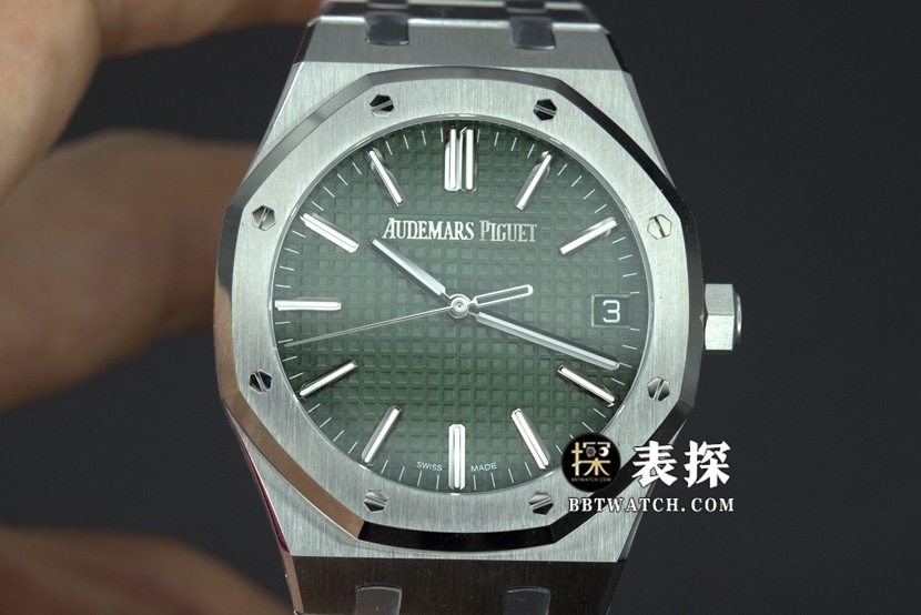 ZF厂爱彼皇家橡树50周年纪念款15510一比一顶级复刻手表男士绿盘钢带款图片及价格正面实拍图