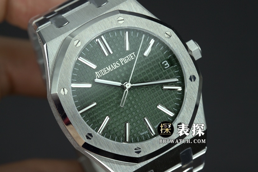 ZF厂爱彼皇家橡树50周年纪念款15510一比一顶级复刻手表男士绿盘钢带款图片及价格正面实拍图