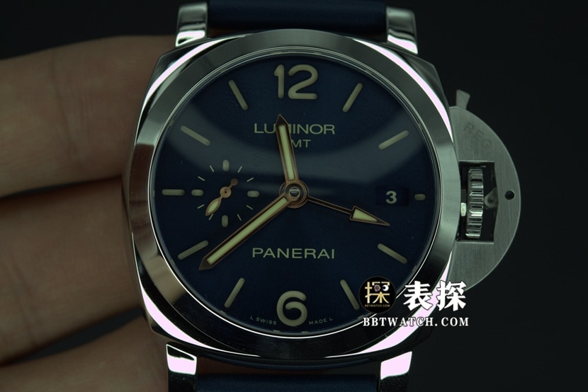 VS厂沛纳海PAM688顶级一比一精仿手表男士蓝盘皮带款图片及价格夜光实拍图
