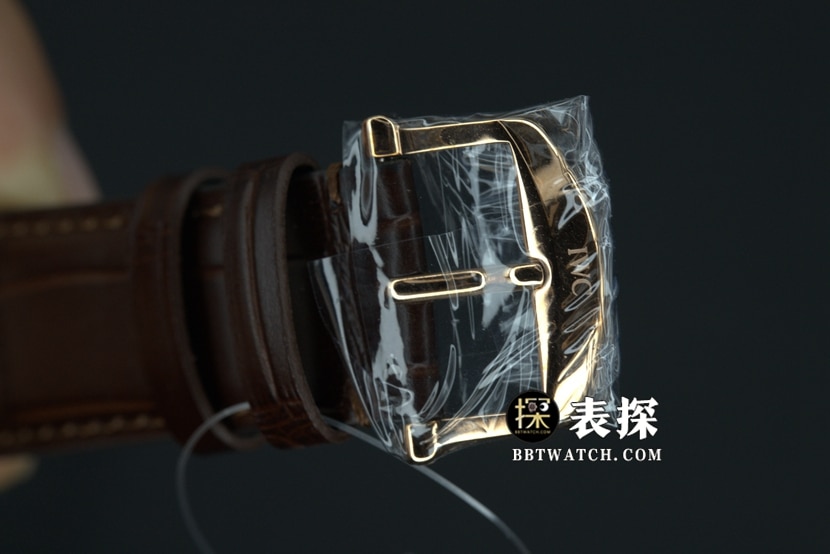 V7厂万国男士柏涛菲诺一比一超A精仿手表岩灰盘金针皮带款IW356511表扣实拍图