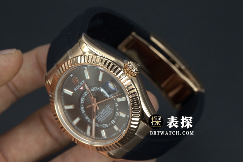 劳力士天行者顶级一比一高仿手表男士黑盘橡胶款图片及价格整体实拍图
