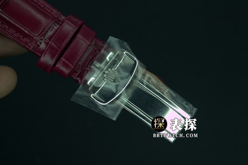 TR厂劳力士星期日历型一比一超A精仿手表男士红盘皮带款图片及价格表扣实拍图