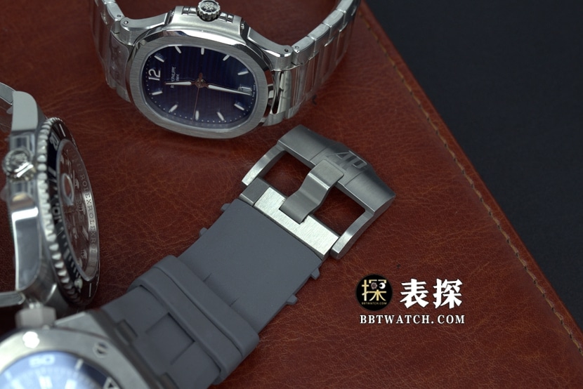 APF厂爱彼皇家橡树离岸型15720一比一顶级复刻手表男士黑盘橡胶款图片及价格表扣实拍图