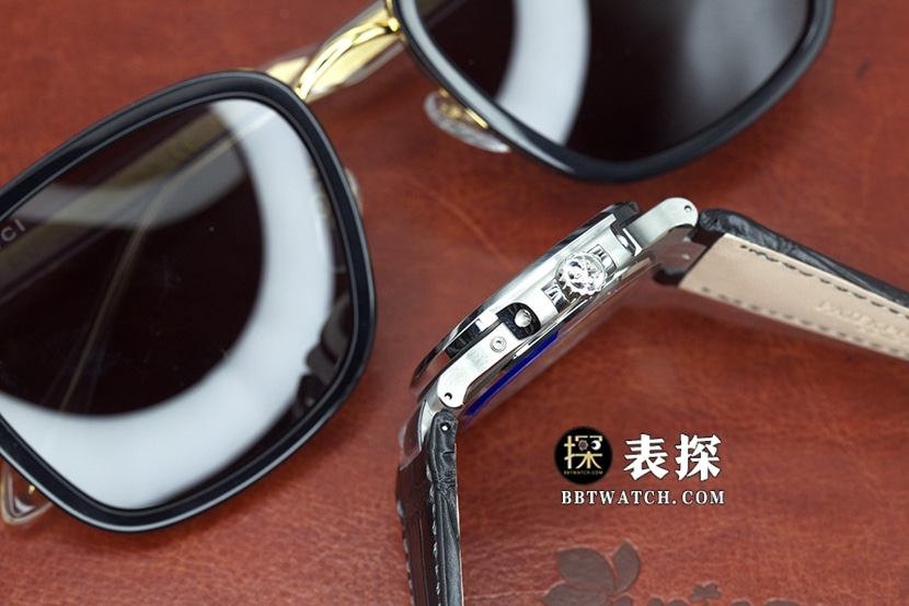 GR厂百达翡丽运动优雅5712顶级一比一精仿手表男士黑盘皮带款图片及价格侧面实拍图