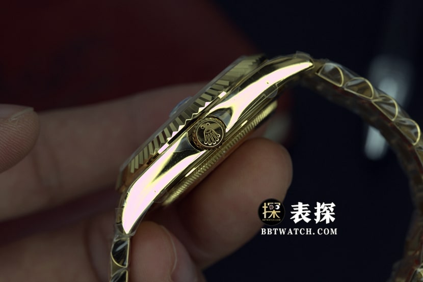 EW厂劳力士星期日历型228238一比一超A高仿手表男士斜格纹盘钢带款图片及价格侧面实拍图