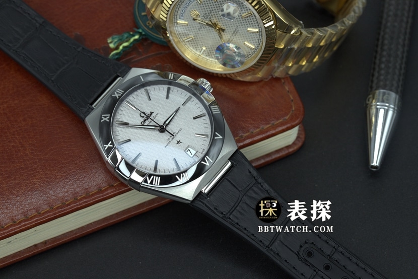 SBF厂欧米茄星座一比一超A精仿手表男士灰盘皮带款图片及价格正面实拍图