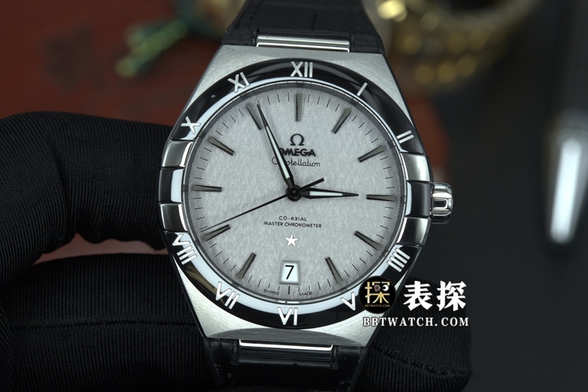 SBF厂欧米茄星座一比一超A精仿手表男士灰盘皮带款图片及价格正面实拍图