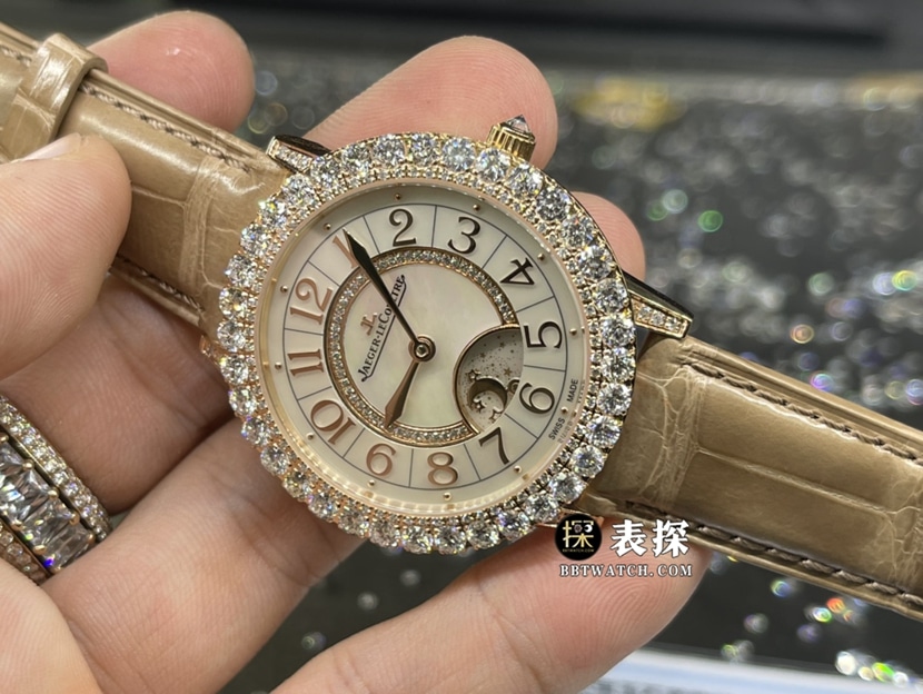 积家约会顶级一比一精仿手表女士银白盘皮带款正面实拍图