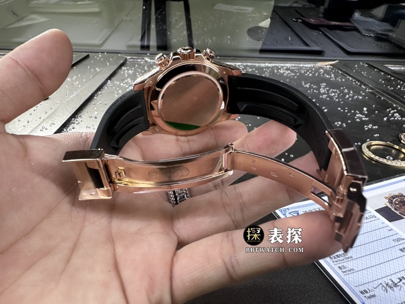 劳力士宇宙计型迪通拿真金真钻定制一比一超A精仿手表男士巧克力色熊猫盘橡胶款表扣实拍图