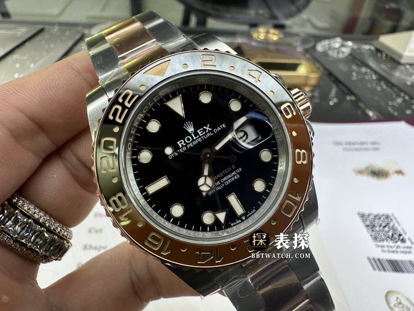 劳力士格林尼治型II真金真钻定制一比一超A高仿手表男士黑盘间金钢带款正面实拍图
