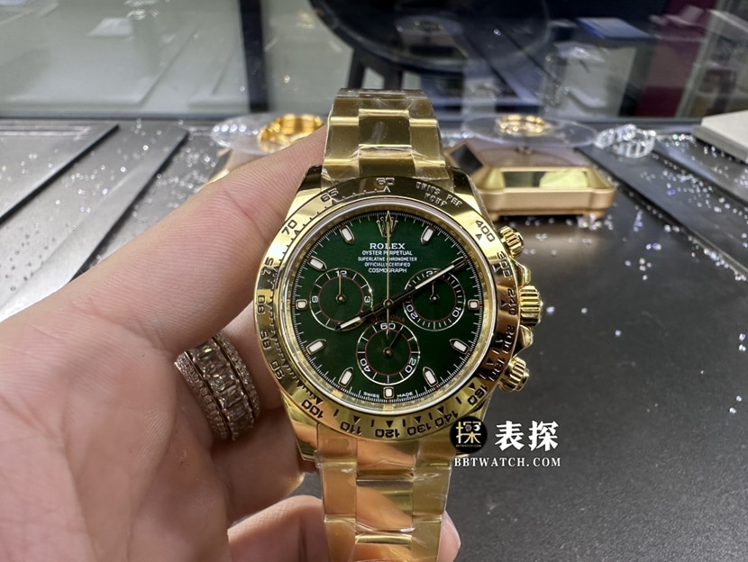 劳力士宇宙计型迪通拿真金真钻定制顶级复刻手表男士绿色熊猫盘钢带款正面实拍图