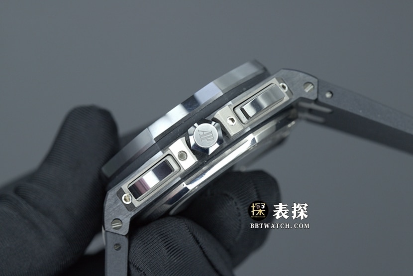 JF厂爱彼皇家橡树26402CB顶级复刻手表男士黑盘橡胶款图片及价格侧面实拍图