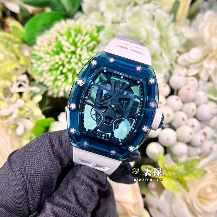 理查米尔RM52-06真金真钻定制一比一顶级复刻手表男士蓝水晶面具橡胶款正面实拍图