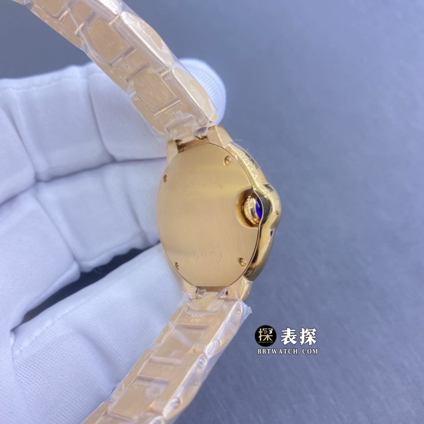 卡地亚蓝气球真金真钻定制一比一顶级复刻手表女士白盘玫瑰金钢带款背面实拍图