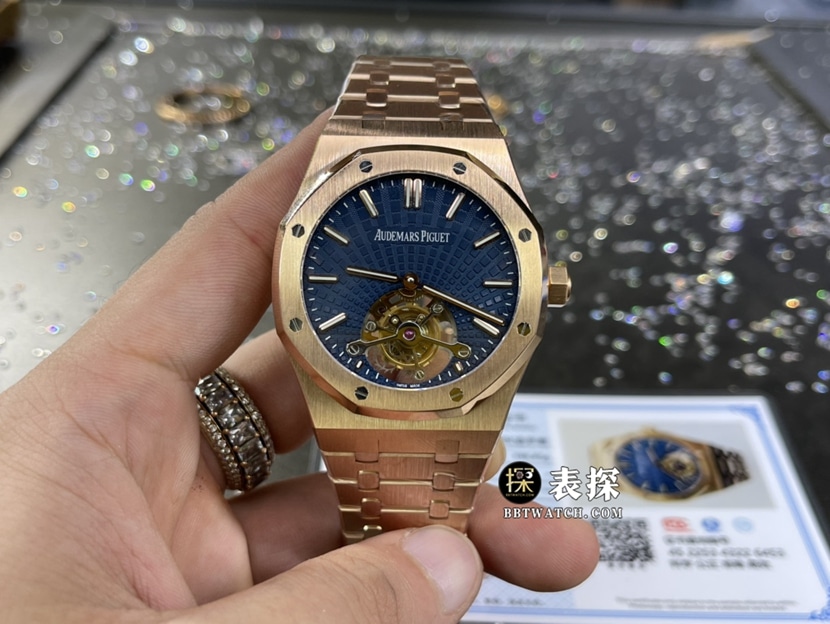 爱彼皇家橡树真金真钻定制超A高仿手表男士蓝盘陀飞轮钢带款正面实拍图