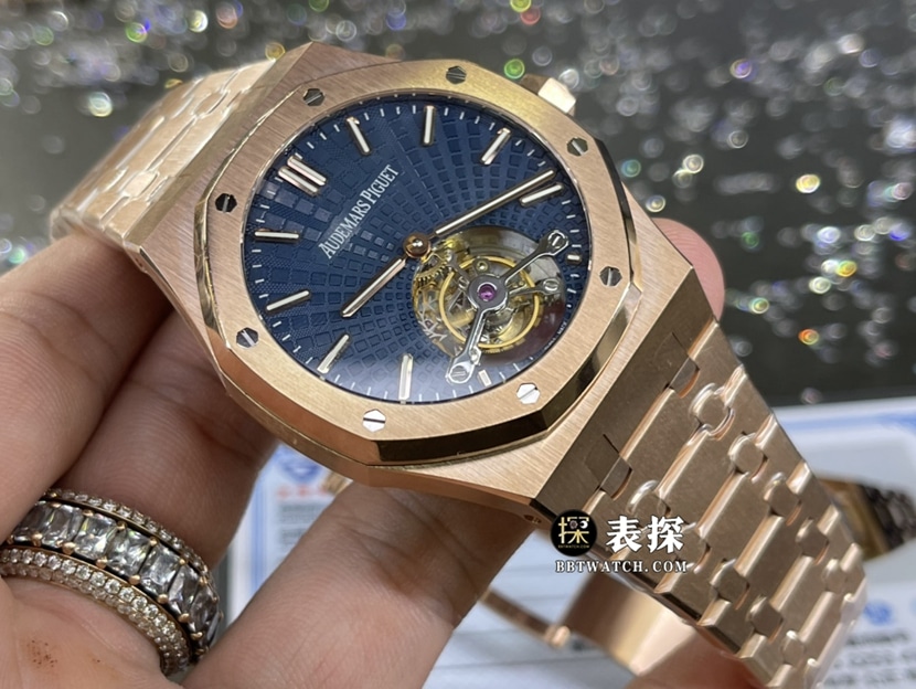 爱彼皇家橡树真金真钻定制超A高仿手表男士蓝盘陀飞轮钢带款正面实拍图