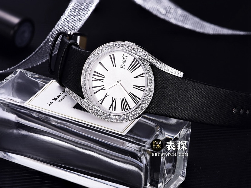 伯爵真金真钻定制一比一超A高仿手表女士银盘镶钻皮带款正面实拍图