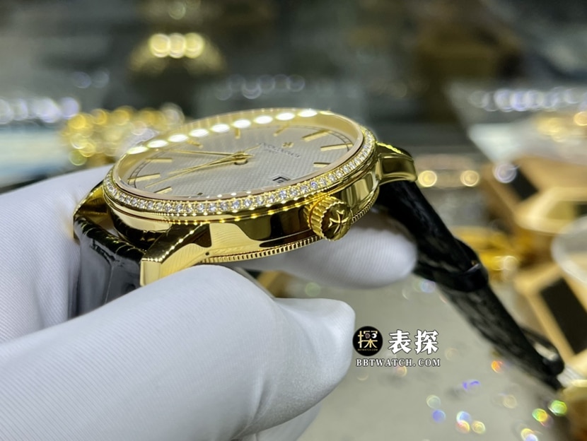 江诗丹顿传袭真金真钻定制一比一顶级复刻手表男士银盘镶钻皮带款侧面实拍图