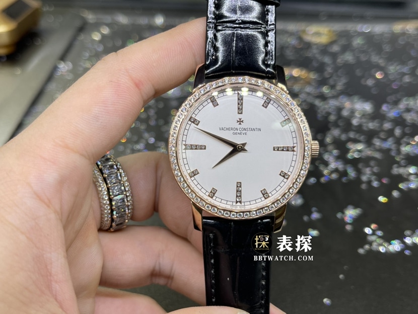 江诗丹顿传承真金真钻定制一比一超A高仿手表男士银白盘镶钻时标皮带款正面实拍图