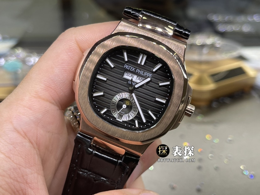 百达翡丽运动优雅真金真钻定制一比一超A精仿手表男士黑色渐变盘皮带款正面实拍图