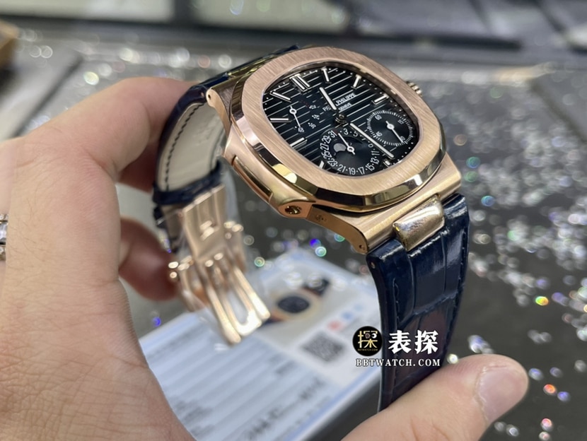 百达翡丽运动优雅真金真钻定制顶级复刻手表男士黑褐盘月相皮带款侧面实拍图