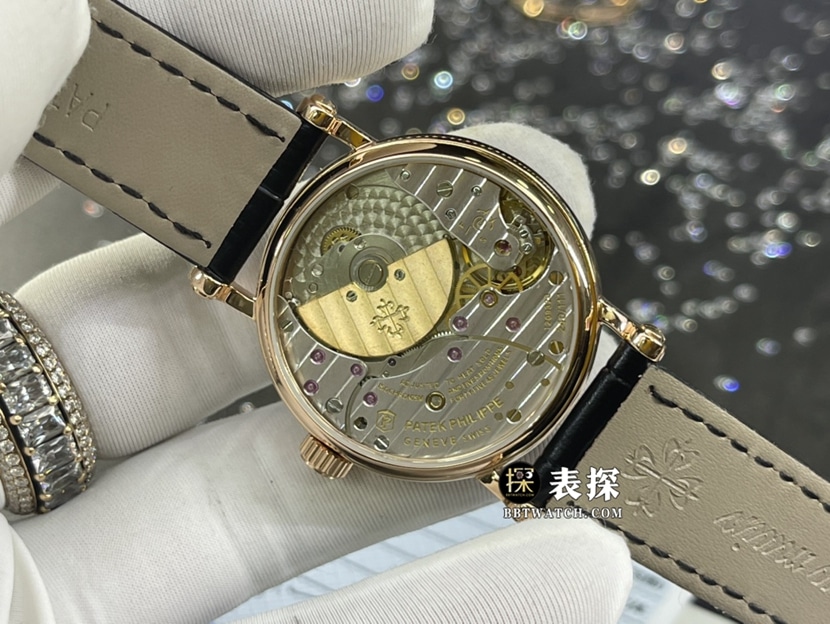 百达翡丽古典表真金真钻定制顶级一比一高仿手表女士乳白盘皮带款背面实拍图