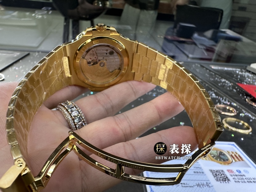 百达翡丽运动优雅真金真钻定制顶级复刻手表男士绿盘黄金壳钢带款表扣实拍图