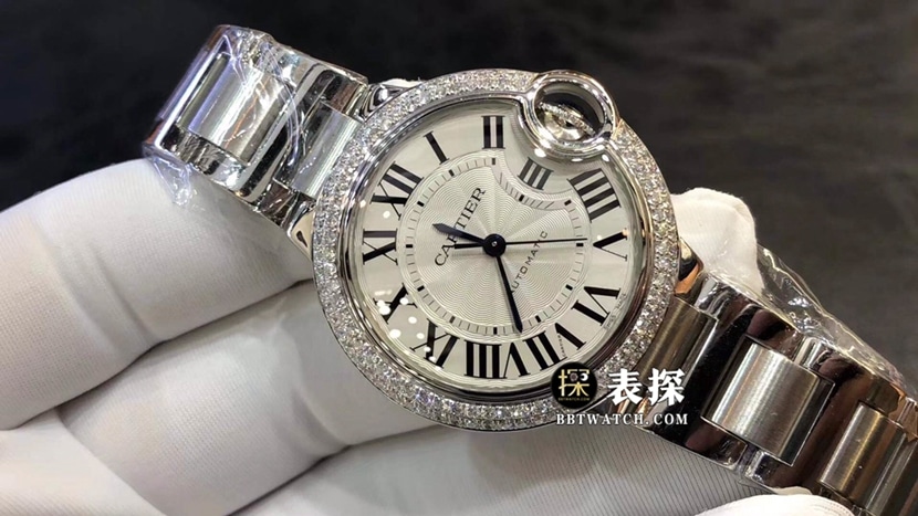 卡地亚蓝气球一比一顶级复刻手表女士白盘镶钻钢带款图片及价格正面实拍图