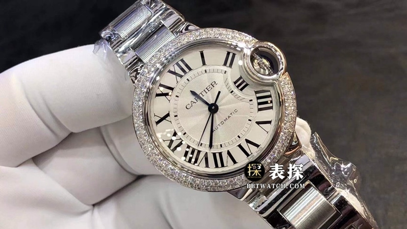 卡地亚蓝气球一比一顶级复刻手表女士白盘镶钻钢带款图片及价格正面实拍图