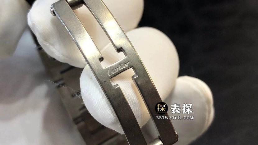 卡地亚蓝气球一比一顶级复刻手表女士白盘镶钻钢带款图片及价格表扣实拍图