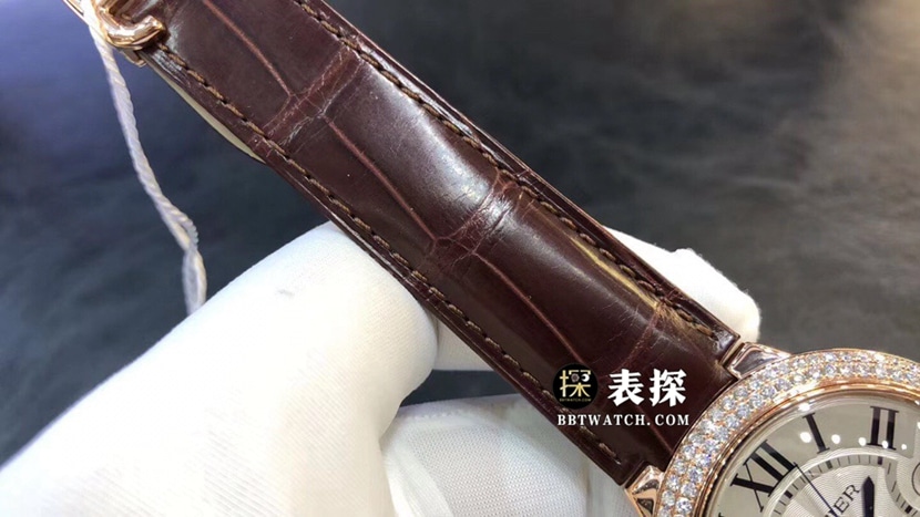 卡地亚蓝气球一比一超A精仿手表男士银灰盘玫瑰金镶钻皮带款图片及价格表带实拍图