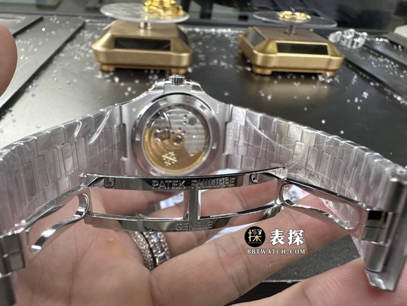 百达翡丽运动优雅真金真钻定制超A高仿手表男士深蓝盘钢带款表扣实拍图