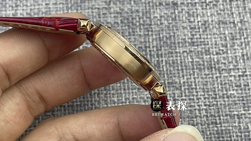 AF厂卡地亚帕莎超A高仿手表女士白盘镶钻皮带款图片及价格侧面实拍图