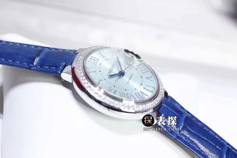 GTG厂卡地亚蓝气球顶级复刻手表女士蓝盘镶钻皮带款图片及价格侧面实拍图