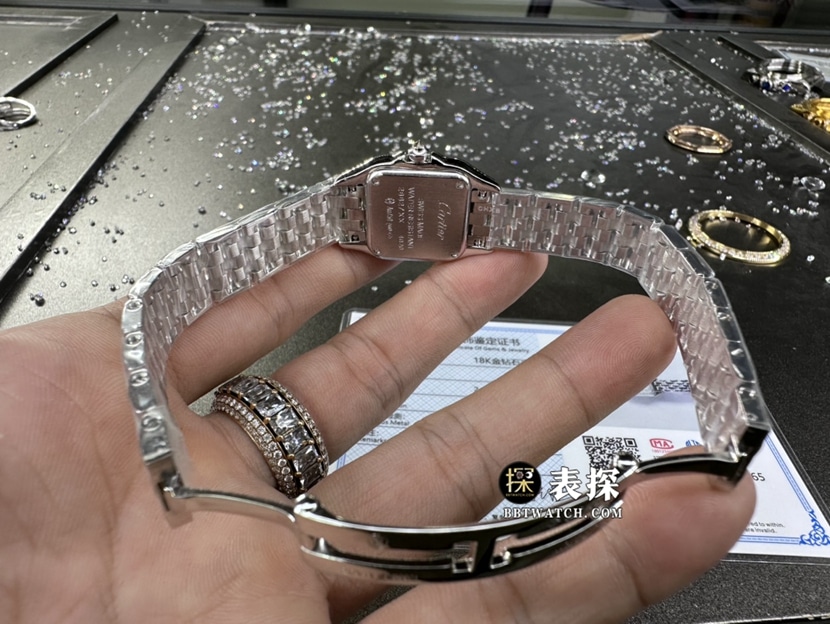 卡地亚真金真钻定制一比一顶级复刻手表女士白盘方形镶钻钢带款表扣实拍图