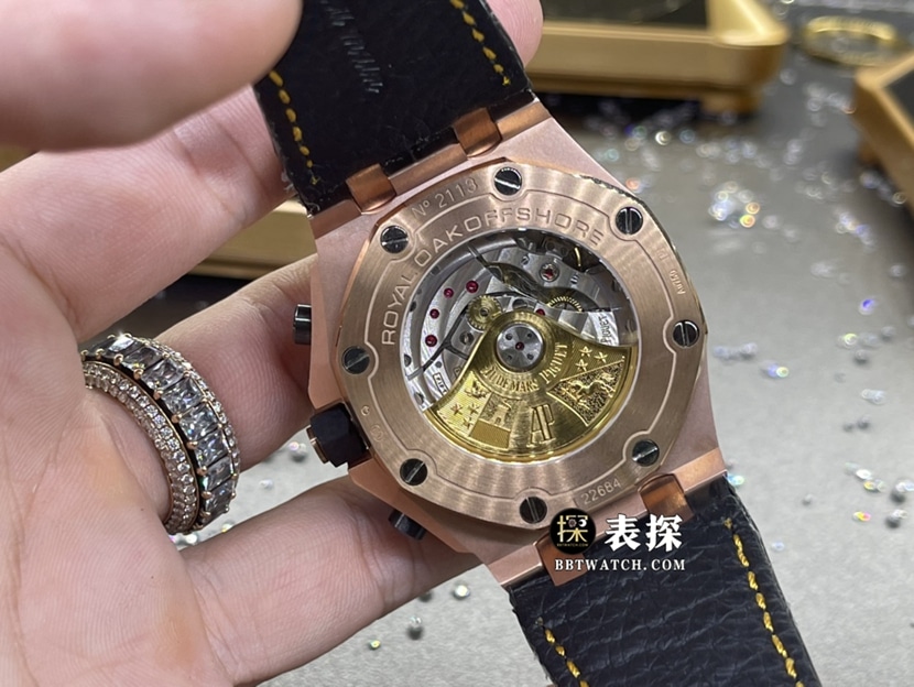 爱彼皇家橡树离岸型真金真钻定制一比一顶级复刻手表男士玫瑰金盘镶钻皮带款背面实拍图