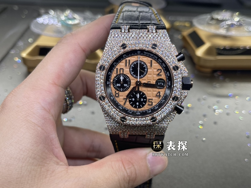 爱彼皇家橡树离岸型真金真钻定制一比一顶级复刻手表男士玫瑰金盘镶钻皮带款正面实拍图