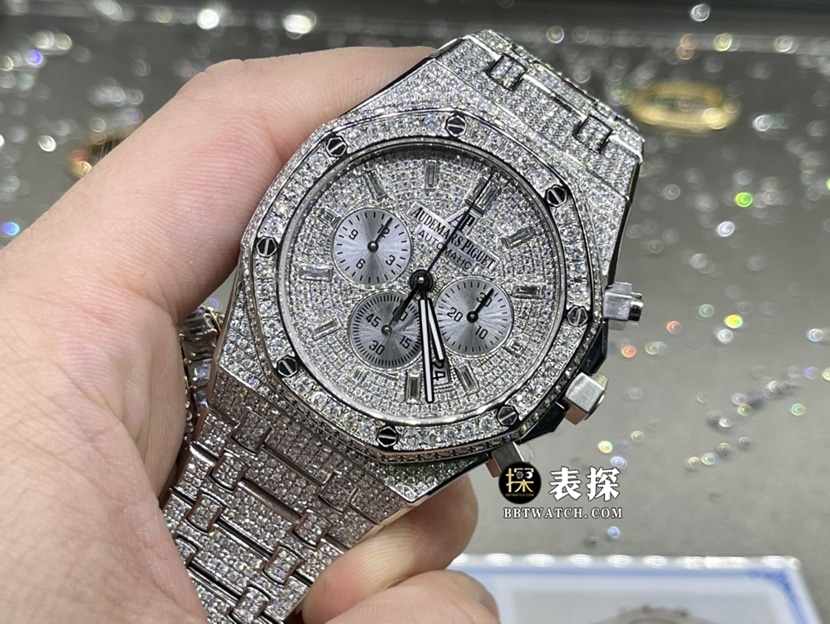 爱彼皇家橡树真金真钻定制顶级复刻手表女士镶钻熊猫盘镶钻钢带款正面实拍图