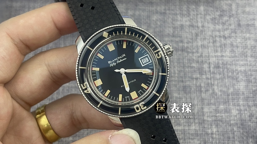 ZF厂宝珀五十噚5008B一比一顶级复刻手表男士深灰盘梭子鱼橡胶款图片及价格正面实拍图