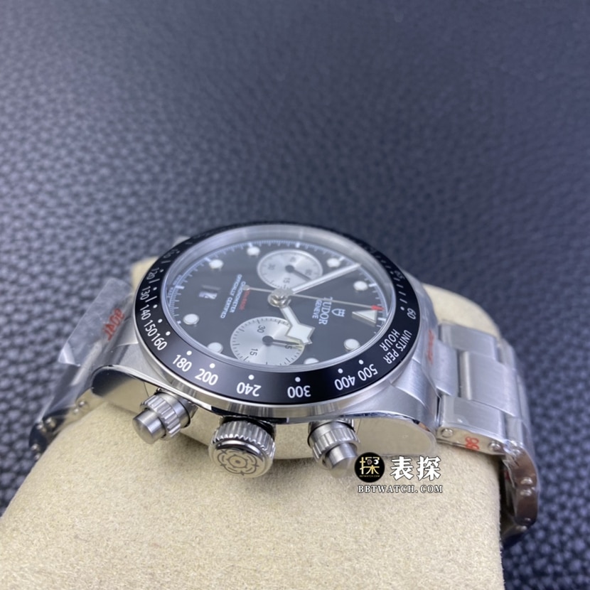 碧湾帝舵1:1复刻手表黑盘钢带款M79360N-0001侧面图