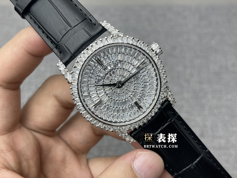 江诗丹顿传袭超A高仿手表女士密镶钻盘皮带款图片及价格正面实拍图
