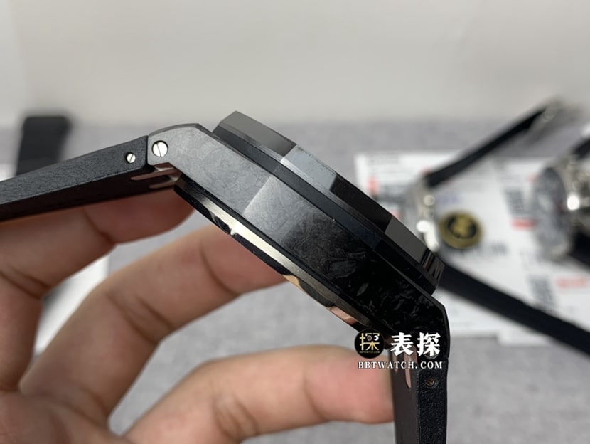 JF厂爱彼皇家橡树离岸型26400一比一超A高仿手表男士黑色熊猫盘钢带款图片及价格侧面实拍图