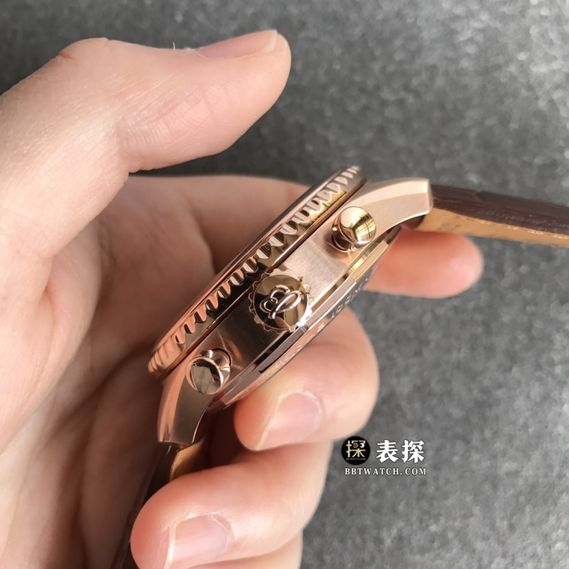 BL厂百年灵传奇航空超A高仿手表男士棕色熊猫盘皮带款图片及价格侧面实拍图