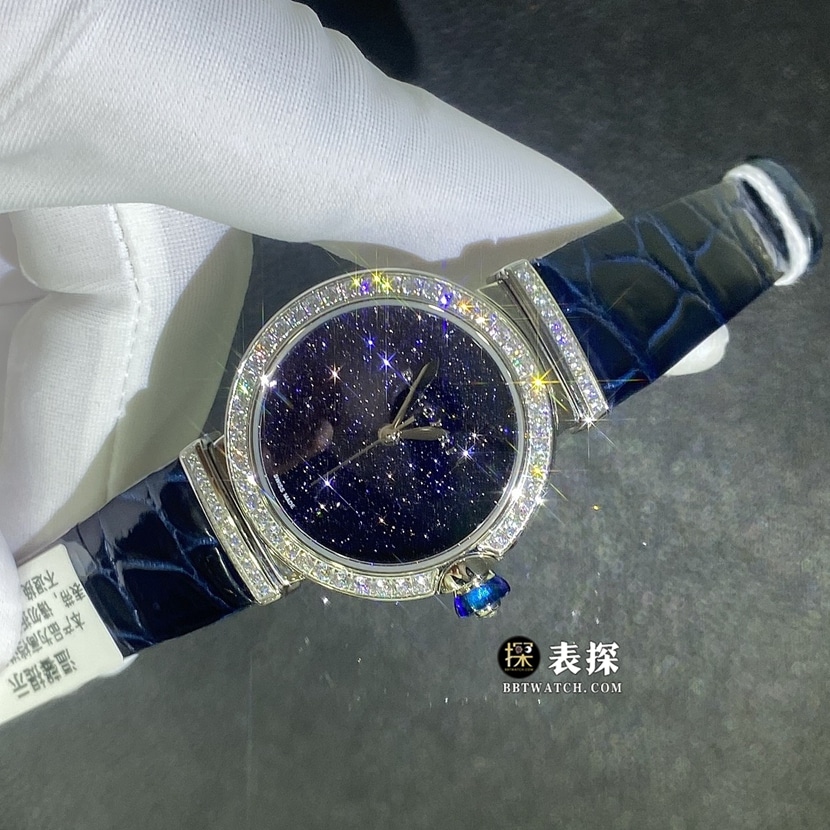 宝格丽真金真钻定制一比一顶级复刻手表女士蓝色砂金石盘镶钻皮带款正面实拍图