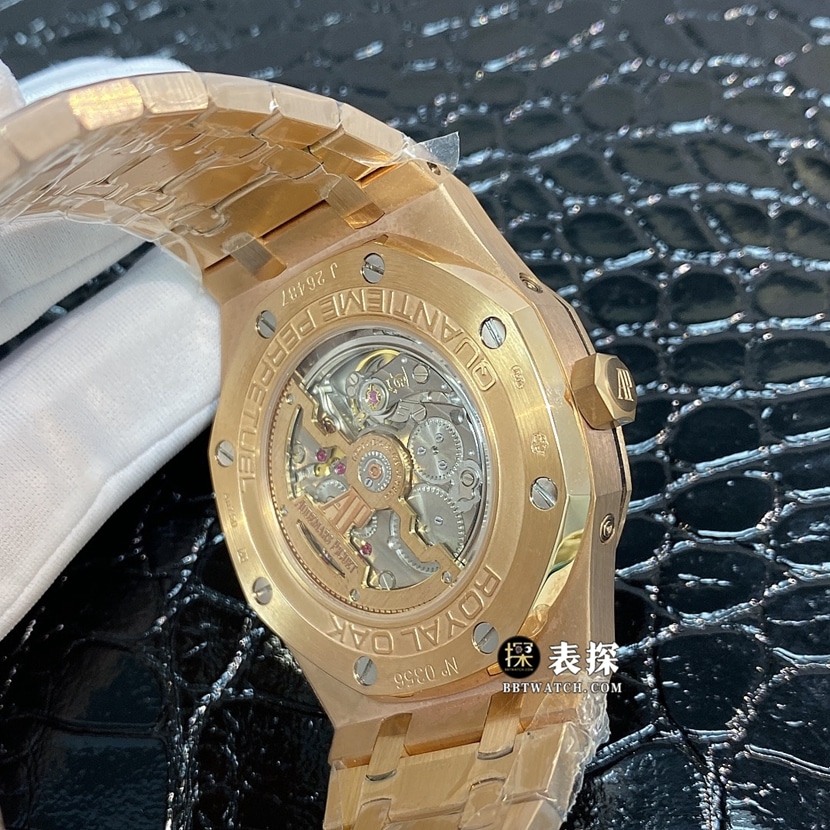 爱彼皇家橡树真金真钻定制一比一顶级复刻手表男士白盘万年历钢带款背面实拍图