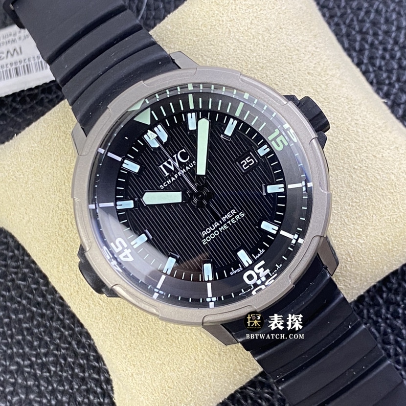 V6s厂万国表海洋时计一比一超A精仿手表男士黑盘橡胶款图片及价格正面实拍图