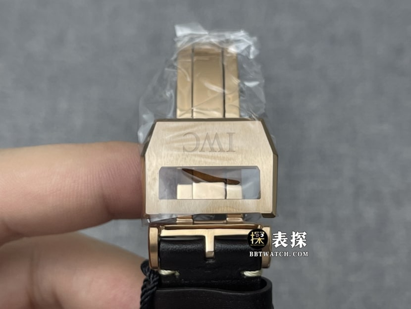 ZF厂万国表飞行员顶级一比一精仿手表男士蓝盘皮带款图片及价格表扣实拍图