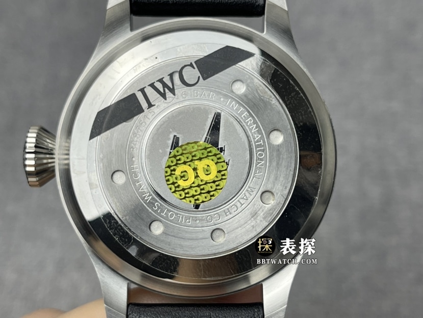 ZF厂万国表飞行员顶级一比一高仿手表男士黑盘皮带款图片及价格背面实拍图