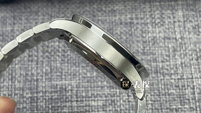V6S厂万国表葡萄牙一比一顶级复刻手表男士银白熊猫盘钢带款图片及价格侧面实拍图